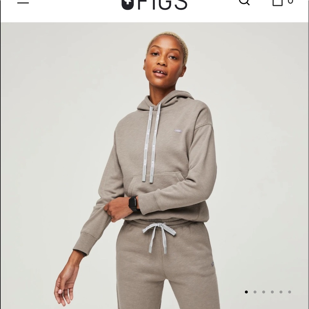 Figs sweat outfit. Pants are sold out online